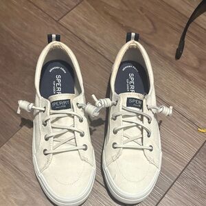 Sperry women’s lCream Canvas Boat Shoes